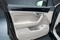 Volkswagen Touareg din 2022 cu 88.926 km - oferta VOL182888 - foto 19