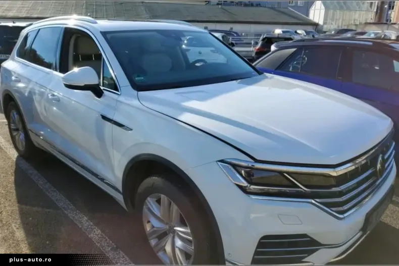 Volkswagen Touareg din 2021 cu 49.986 km - oferta VOL182890 - foto 2