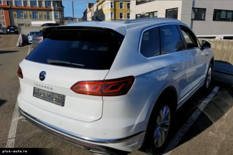 Volkswagen Touareg din 2021 cu 49.986 km - oferta VOL182890 - foto 4