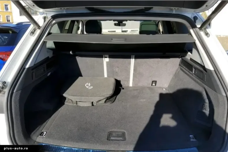 Volkswagen Touareg din 2021 cu 49.986 km - oferta VOL182890 - foto 7