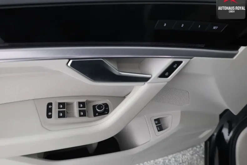 Volkswagen Touareg din 2021 cu 89.792 km - oferta VOL182891 - foto 13