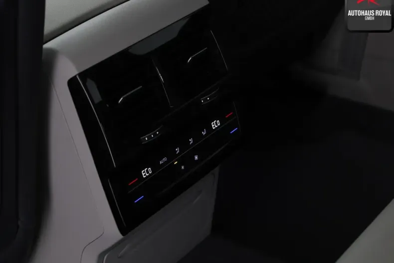 Volkswagen Touareg din 2021 cu 89.792 km - oferta VOL182891 - foto 24