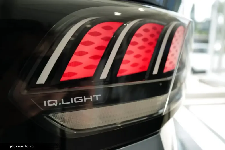 Volkswagen ID.7 din 2024 cu 3.898 km - oferta VOL182895 - foto 19