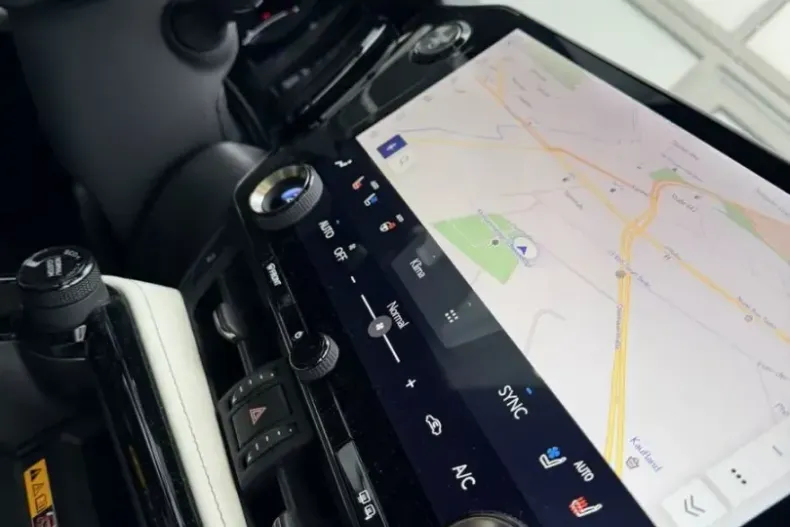 Lexus NX 350h din 2022 cu 43.908 km - oferta LEX182896 - foto 8