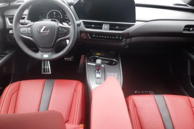 Lexus UX din 2024 cu 10 km - oferta LEX182898 - foto 3