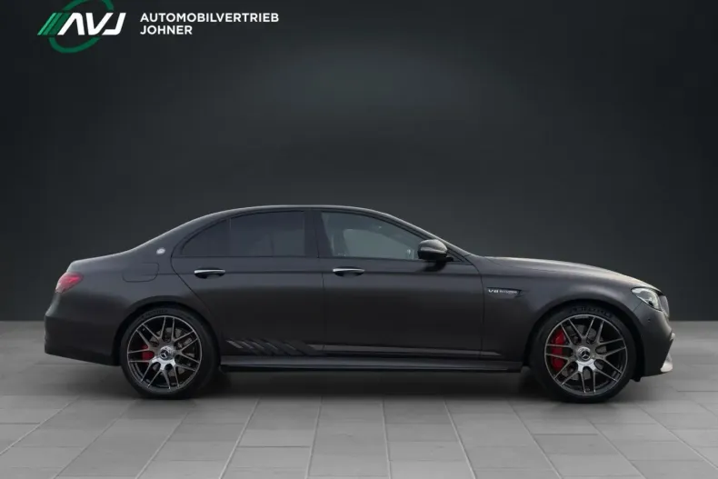 Mercedes-Benz E 63 AMG (Clasa E) din 2022 cu 39.000 km - oferta MER182902 - foto 6