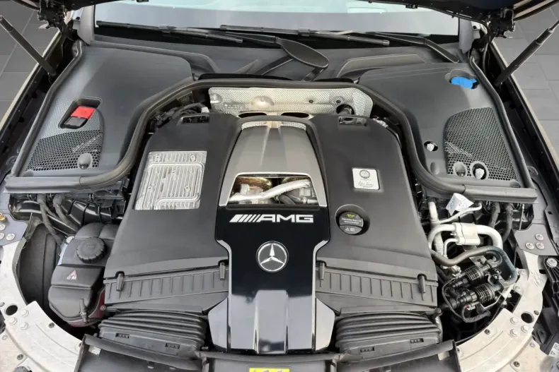 Mercedes-Benz E 63 AMG (Clasa E) din 2022 cu 39.000 km - oferta MER182902 - foto 18