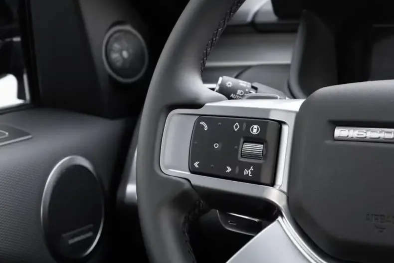 Land Rover Discovery din 2025 cu 7.620 km - oferta LAN182905 - foto 19