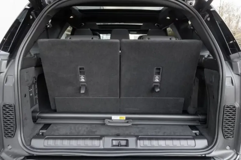 Land Rover Discovery din 2025 cu 7.620 km - oferta LAN182905 - foto 28