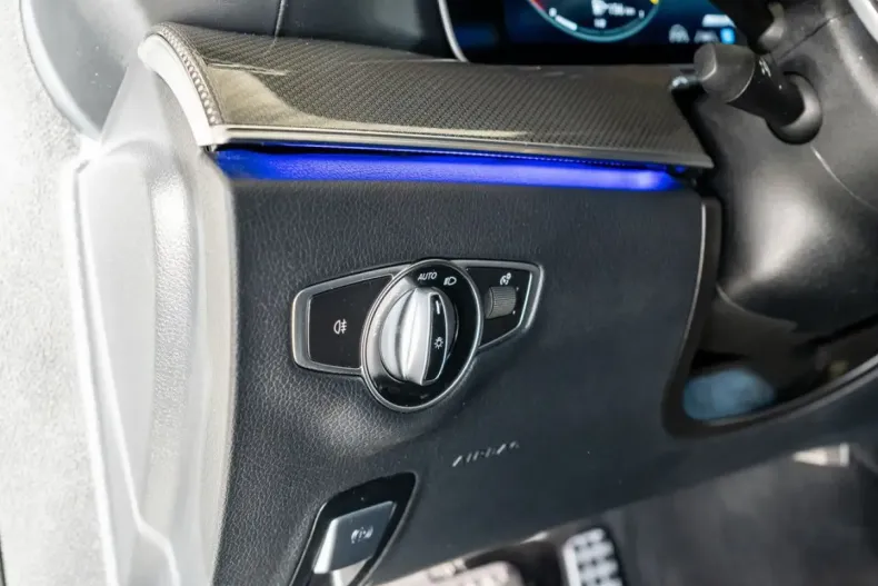 Mercedes-Benz E 53 AMG (Clasa E) din 2021 cu 78.051 km - oferta MER182906 - foto 18