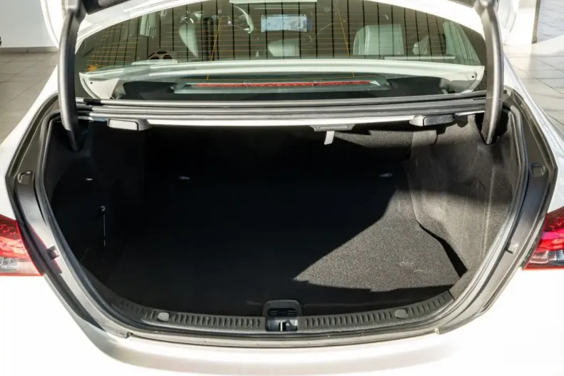 Mercedes-Benz E 53 AMG (Clasa E) din 2021 cu 78.051 km - oferta MER182906 - foto 23