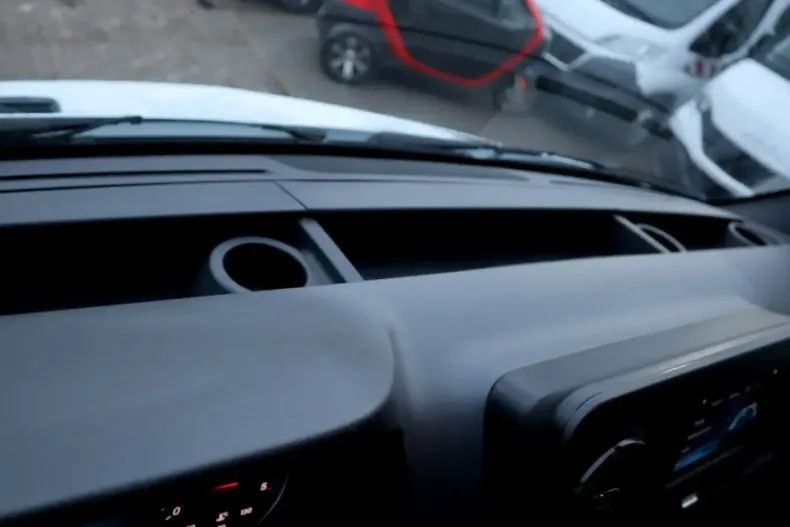 Mercedes-Benz Sprinter din 2021 cu 82.000 km - oferta MER182937 - foto 38