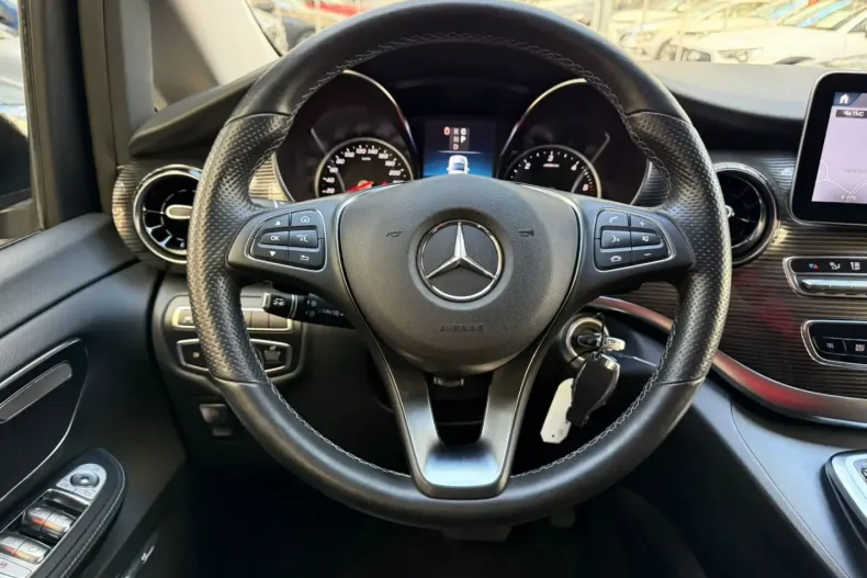 Mercedes-Benz V 300 (Clasa V) din 2021 cu 53.388 km - oferta MER182942 - foto 9