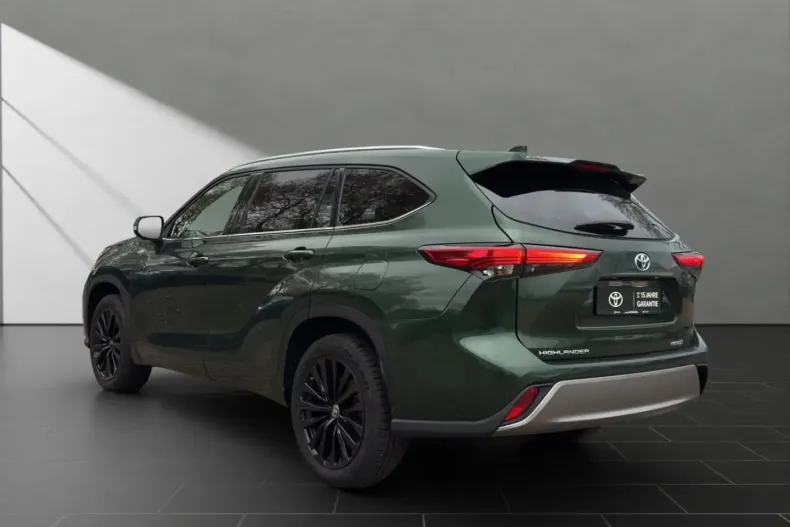 Toyota Highlander din 2024 cu 33.510 km - oferta TOY182943 - foto 3