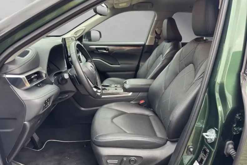 Toyota Highlander din 2024 cu 33.510 km - oferta TOY182943 - foto 9