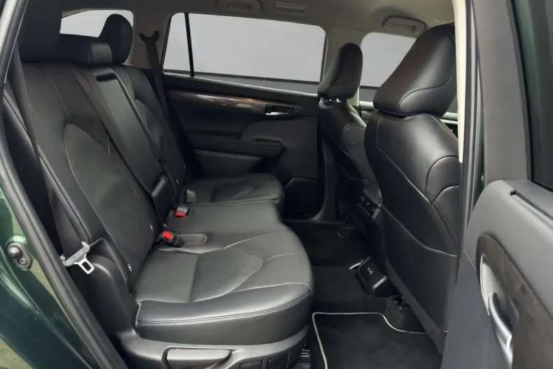 Toyota Highlander din 2024 cu 33.510 km - oferta TOY182943 - foto 17