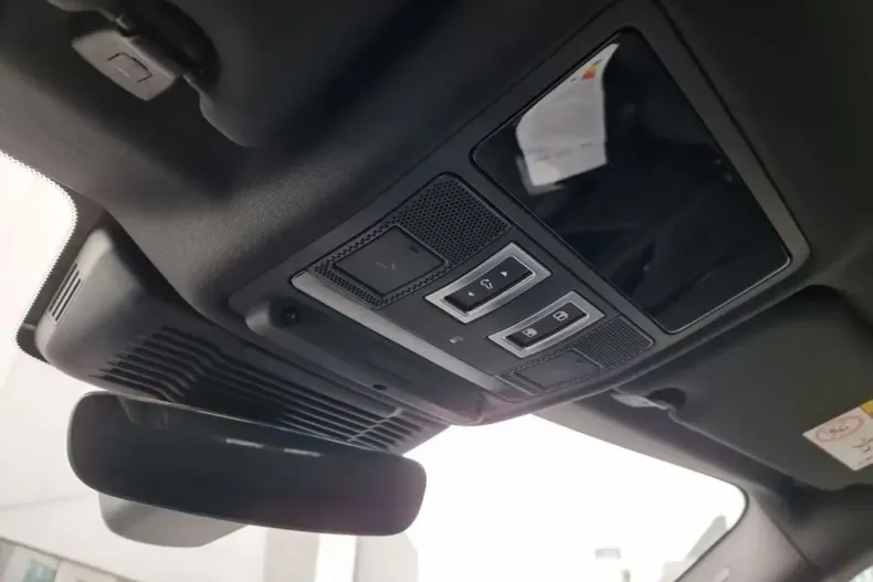 Land Rover Range Rover Evoque din 2025 cu 6.550 km - oferta LAN182945 - foto 10