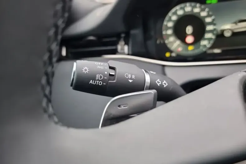 Land Rover Range Rover Evoque din 2025 cu 6.550 km - oferta LAN182945 - foto 22