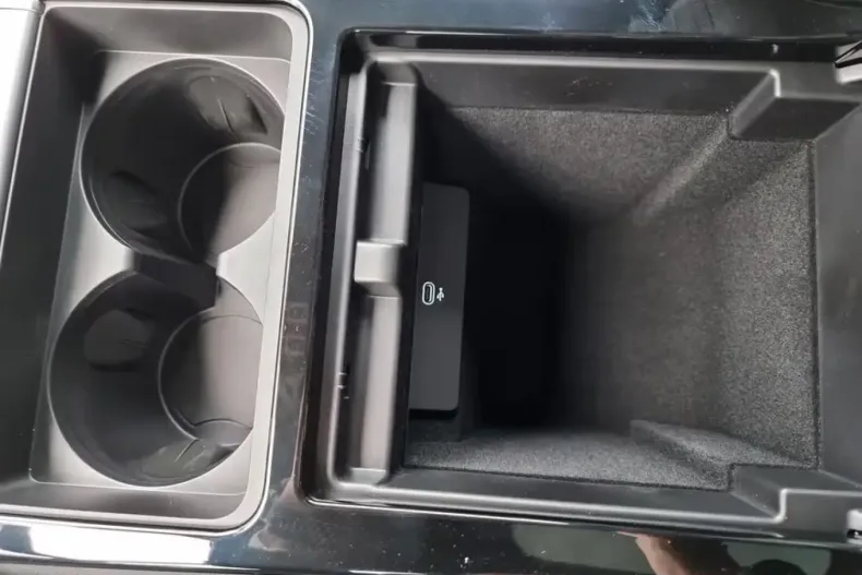 Land Rover Range Rover Evoque din 2025 cu 6.550 km - oferta LAN182945 - foto 29