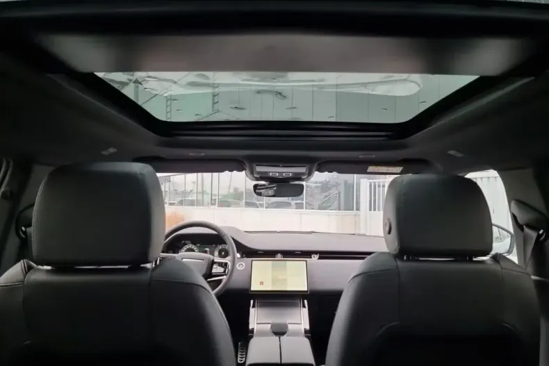 Land Rover Range Rover Evoque din 2025 cu 6.550 km - oferta LAN182945 - foto 32