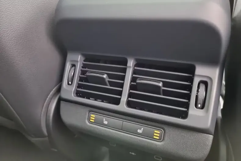 Land Rover Range Rover Evoque din 2025 cu 6.550 km - oferta LAN182945 - foto 36