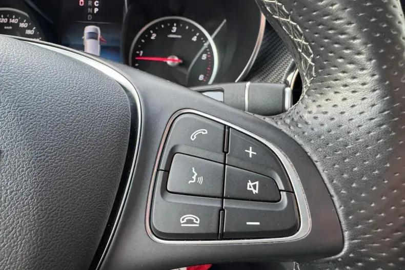 Mercedes-Benz V 300 (Clasa V) din 2021 cu 88.090 km - oferta MER182950 - foto 9