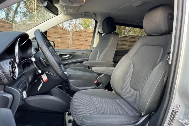 Mercedes-Benz V 300 (Clasa V) din 2021 cu 88.090 km - oferta MER182950 - foto 10