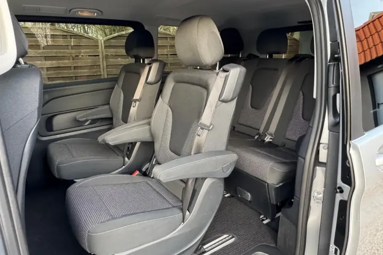 Mercedes-Benz V 300 (Clasa V) din 2021 cu 88.090 km - oferta MER182950 - foto 11