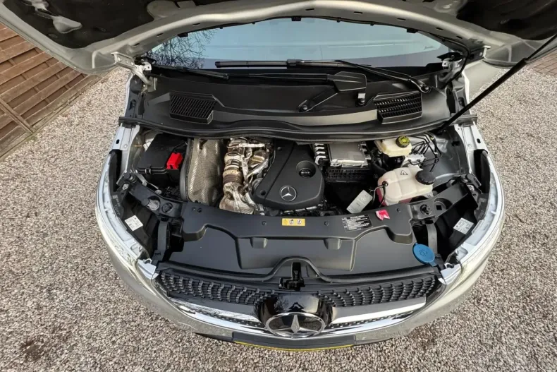 Mercedes-Benz V 300 (Clasa V) din 2021 cu 88.090 km - oferta MER182950 - foto 29