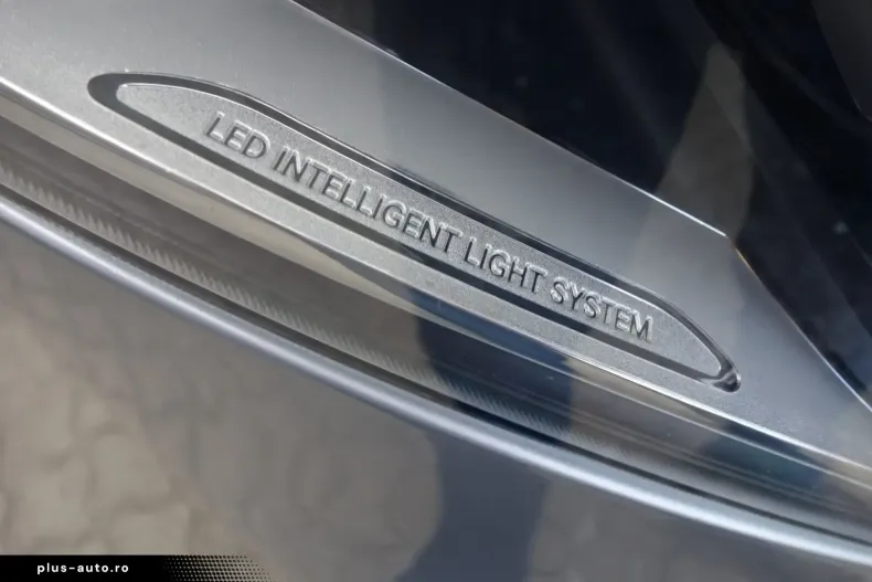 Mercedes-Benz V 300 (Clasa V) din 2021 cu 81.456 km - oferta MER182957 - foto 26