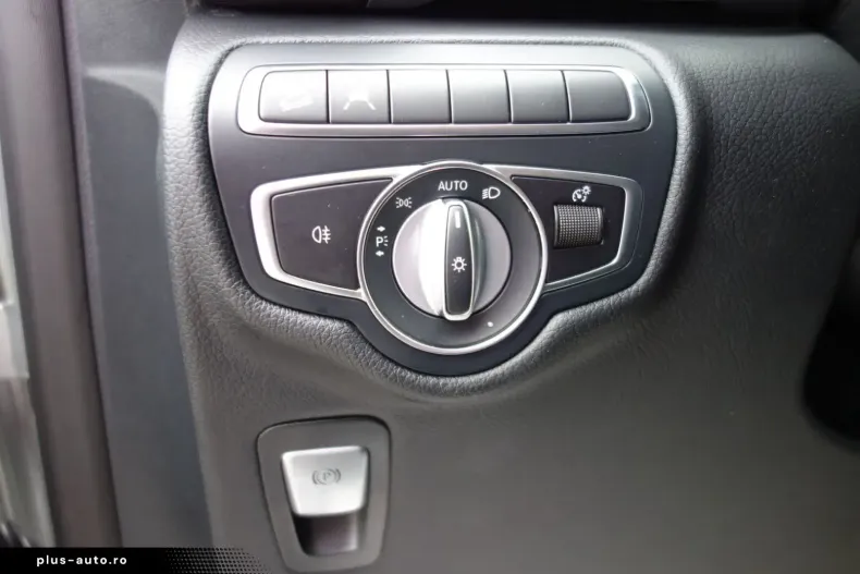 Mercedes-Benz V 300 (Clasa V) din 2021 cu 81.456 km - oferta MER182957 - foto 31