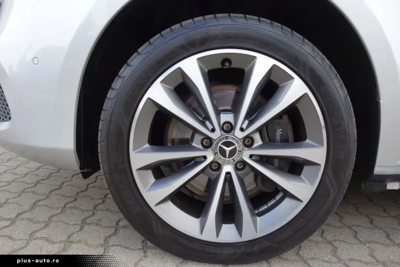 Mercedes-Benz V 300 (Clasa V) din 2021 cu 81.456 km - oferta MER182957 - foto 33