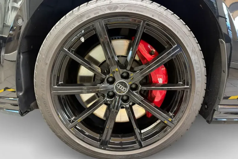 Audi S8 din 2023 cu 24.000 km - oferta AUD182959 - foto 3