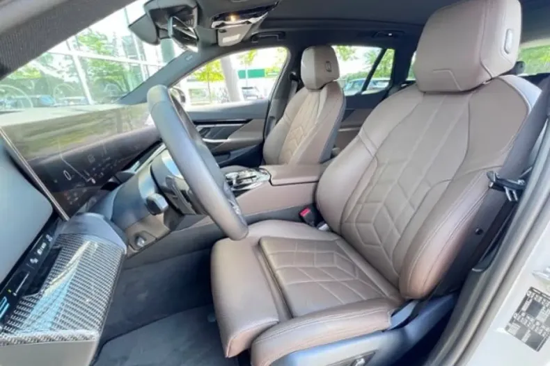 BMW 520 (Seria 5) din 2024 cu 22.500 km - oferta BMW182960 - foto 6