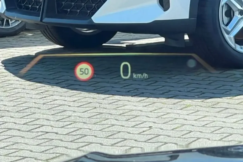 BMW 520 (Seria 5) din 2024 cu 22.500 km - oferta BMW182960 - foto 12