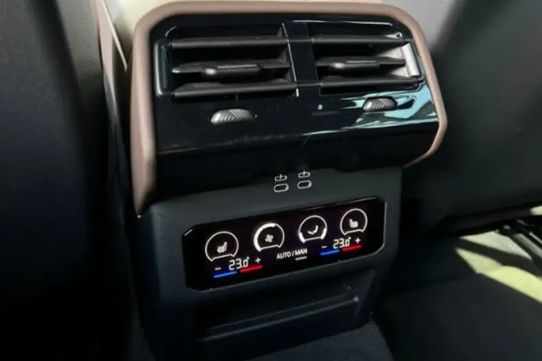 BMW 520 (Seria 5) din 2024 cu 22.500 km - oferta BMW182960 - foto 18