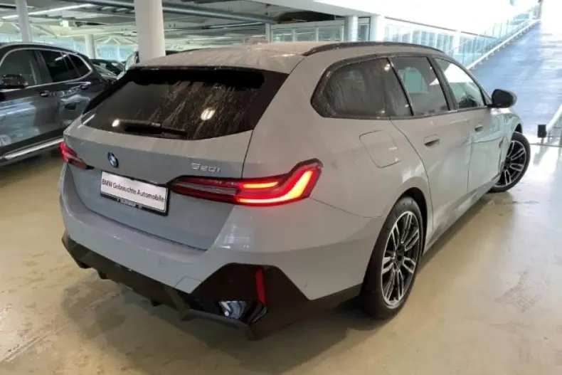 BMW 520 (Seria 5) din 2025 cu 5.487 km - oferta BMW182962 - foto 3