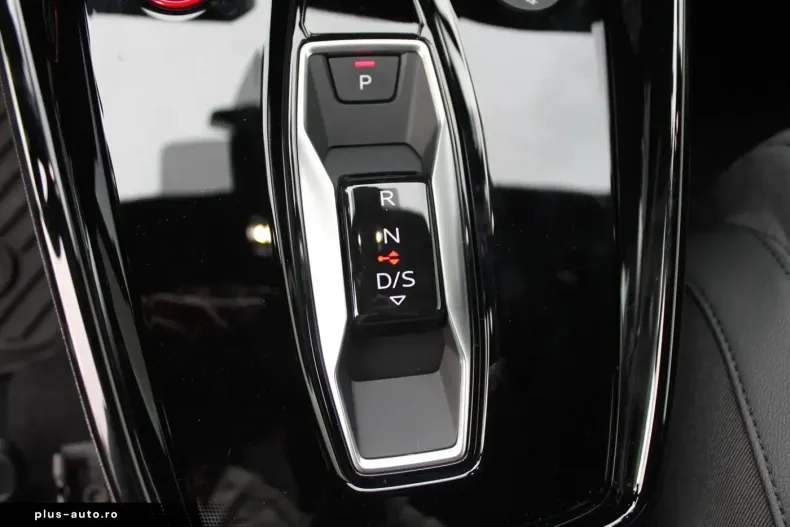 Audi S8 din 2024 cu 11.000 km - oferta AUD182963 - foto 13