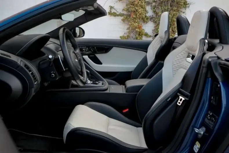 Jaguar F-Type din 2023 cu 1.803 km - oferta JAG182965 - foto 2