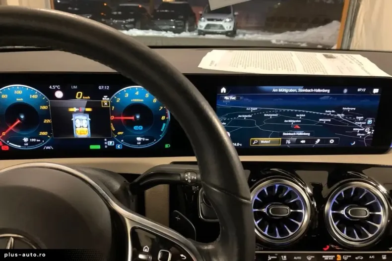 Mercedes-Benz CLA 250 (Clasa CLA) din 2022 cu 49.250 km - oferta MER182974 - foto 6