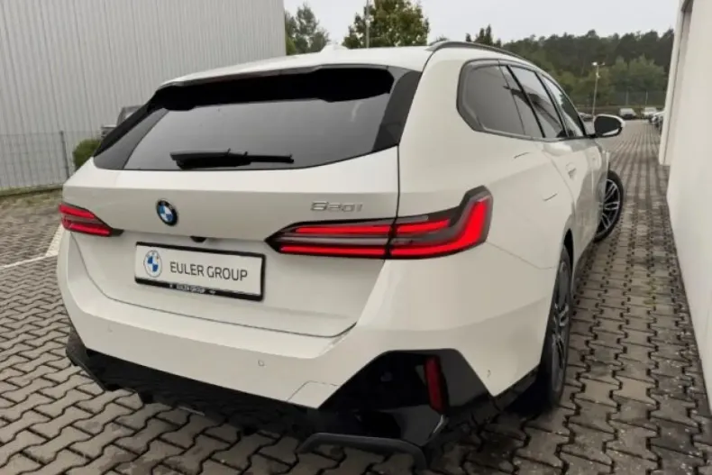 BMW 520 (Seria 5) din 2025 cu 6.122 km - oferta BMW182977 - foto 4