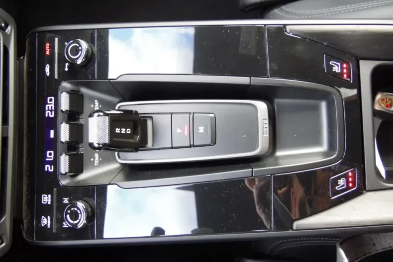 Porsche 992 din 2024 cu 15.883 km - oferta POR182981 - foto 24