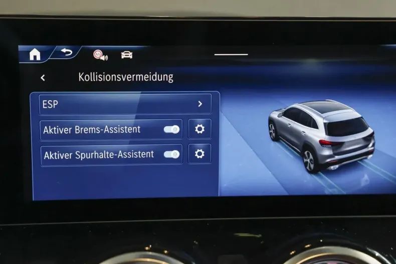 Mercedes-Benz GLA 200 (Clasa GLA) din 2024 cu 32.429 km - oferta MER182986 - foto 17