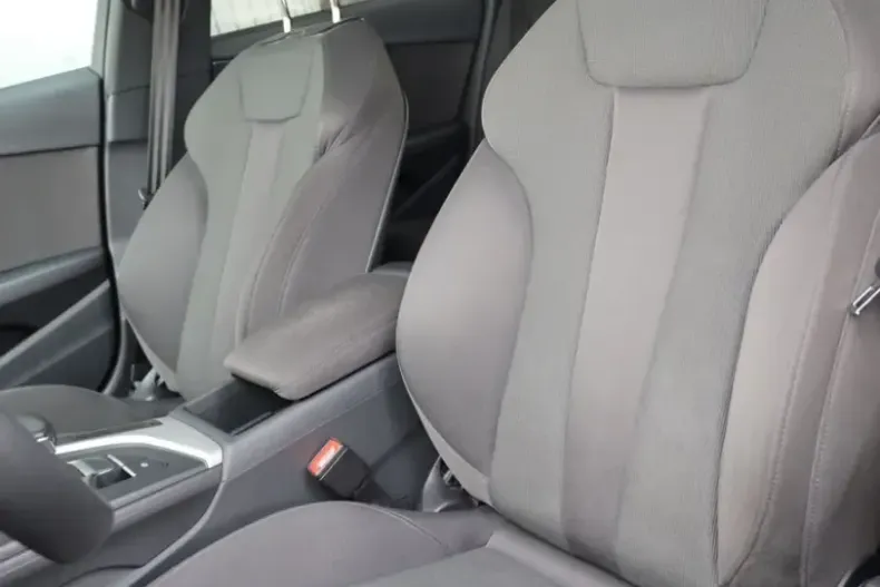 Audi A4 din 2022 cu 43.725 km - oferta AUD182988 - foto 13