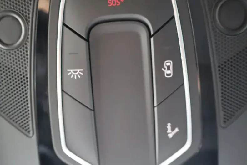 Audi A4 din 2022 cu 43.725 km - oferta AUD182988 - foto 34