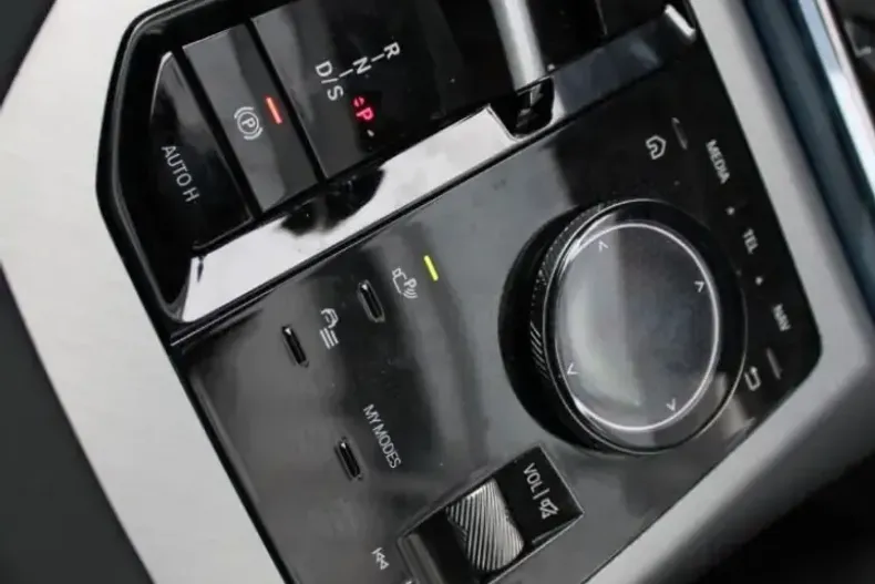 BMW X3 (Seria X) din 2025 cu 4.850 km - oferta BMW182990 - foto 12