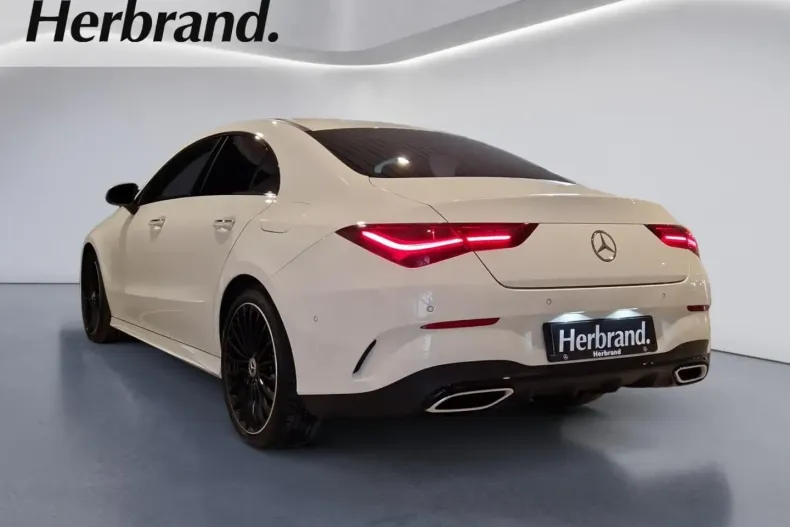 Mercedes-Benz CLA 200 (Clasa CLA) din 2024 cu 11.342 km - oferta MER182992 - foto 3