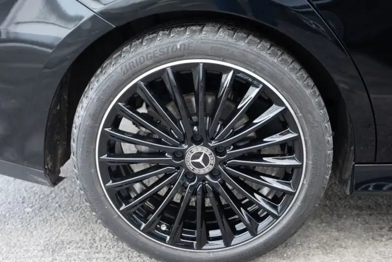 Mercedes-Benz CLA 200 (Clasa CLA) din 2024 cu 16.926 km - oferta MER182993 - foto 5