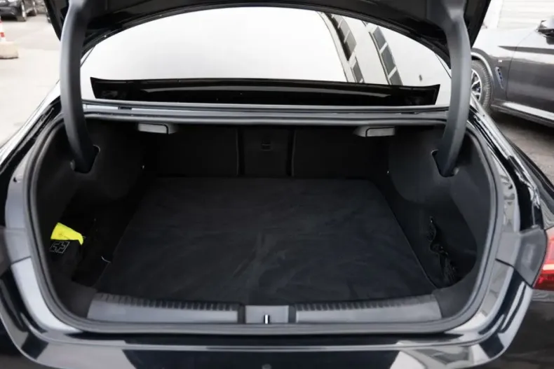 Mercedes-Benz CLA 200 (Clasa CLA) din 2024 cu 16.926 km - oferta MER182993 - foto 6