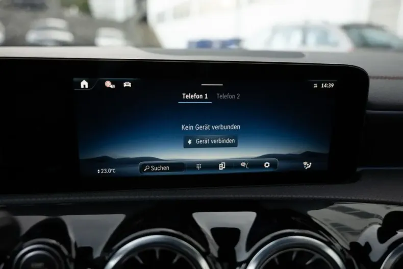 Mercedes-Benz CLA 200 (Clasa CLA) din 2024 cu 16.926 km - oferta MER182993 - foto 10